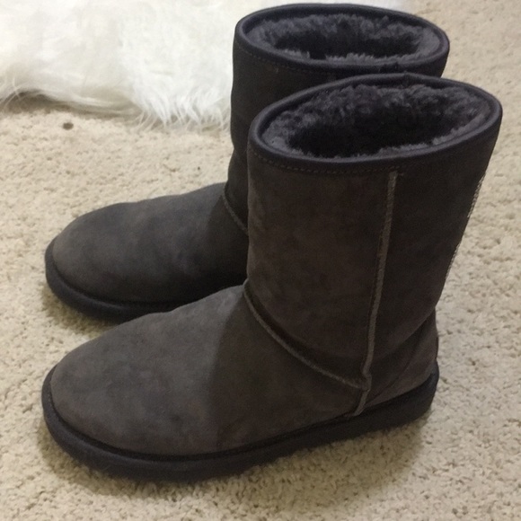 Uggs - Picture 2 of 3